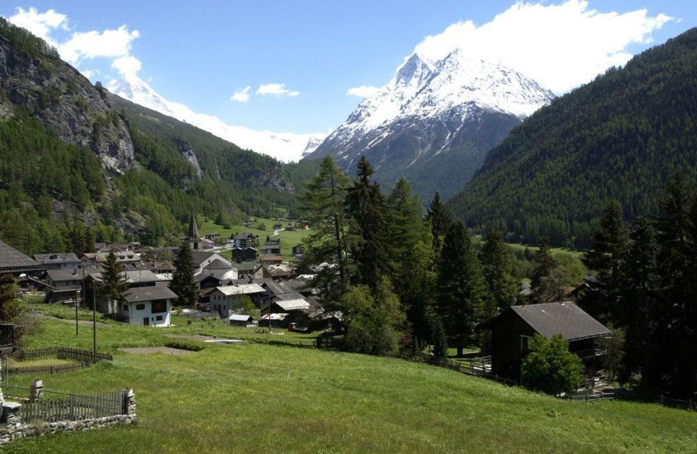 Pension D'Evolene Bagian luar foto